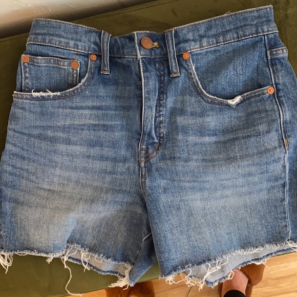 Madewell Jean Shorts - Picture 4 of 5